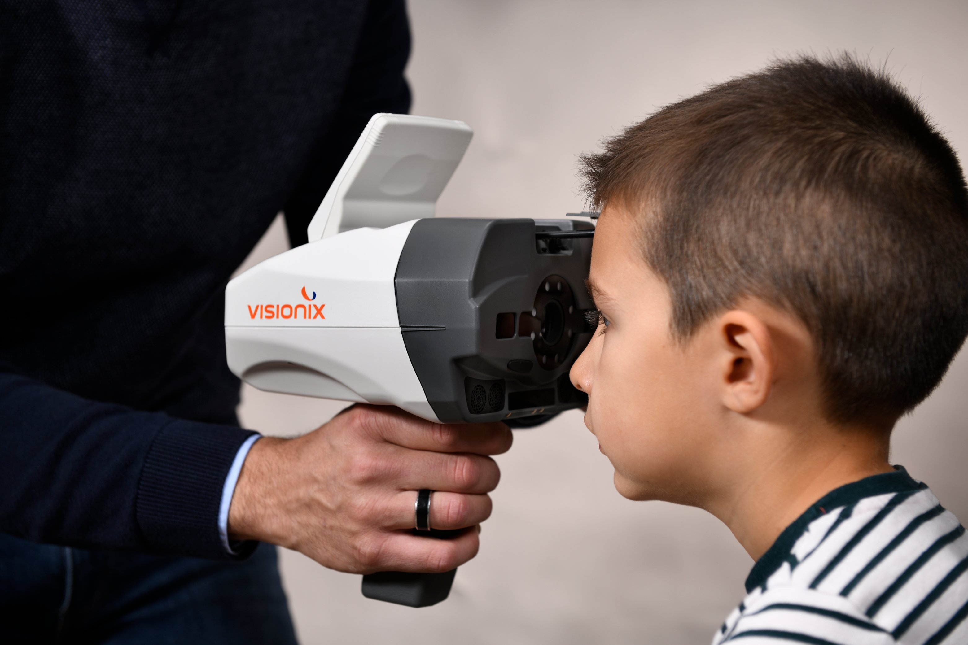 Photo Screening Instrument Instrument-Based Screening for the Detection of Amblyopia and Amblyopia ...